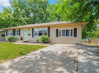 602 SW 2nd St, Lees Summit, MO 64063