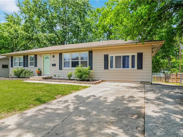 602 SW 2nd St, Lees Summit, MO 64063
