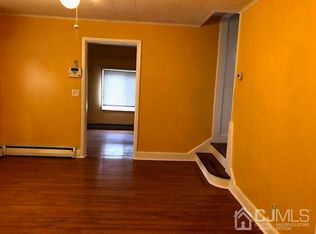 46 Locust St, Carteret, NJ 07008