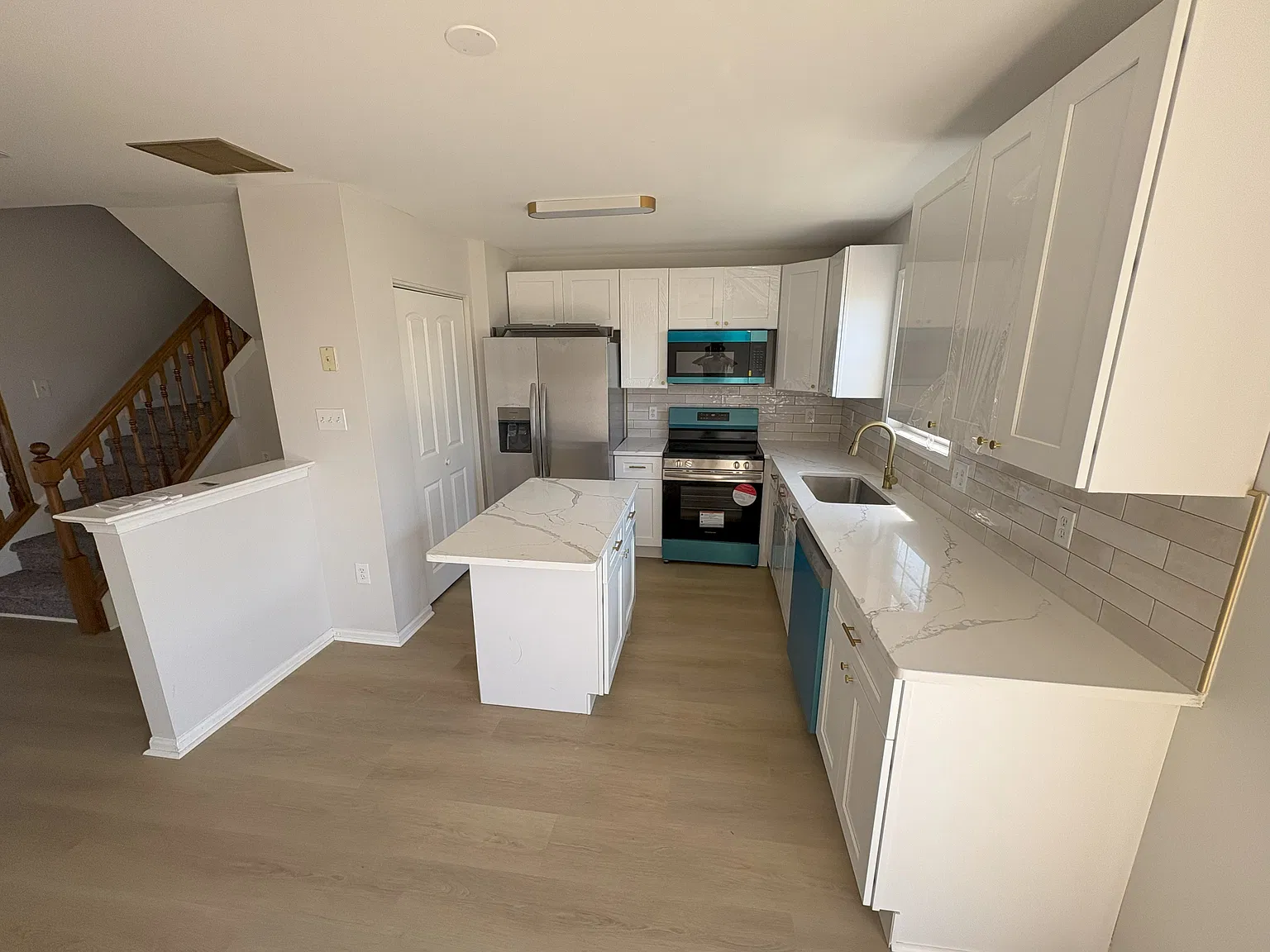 2 bed, 1650 sqft, $2,400 — Photo 3