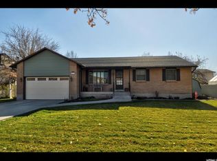 1091 W Walden Wood Dr, Murray, UT 84123