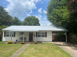 6 Utah Pl, Athens, OH 45701