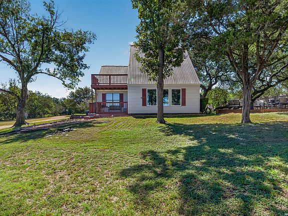 3rd image of 3030 Oak Hollow Dr
