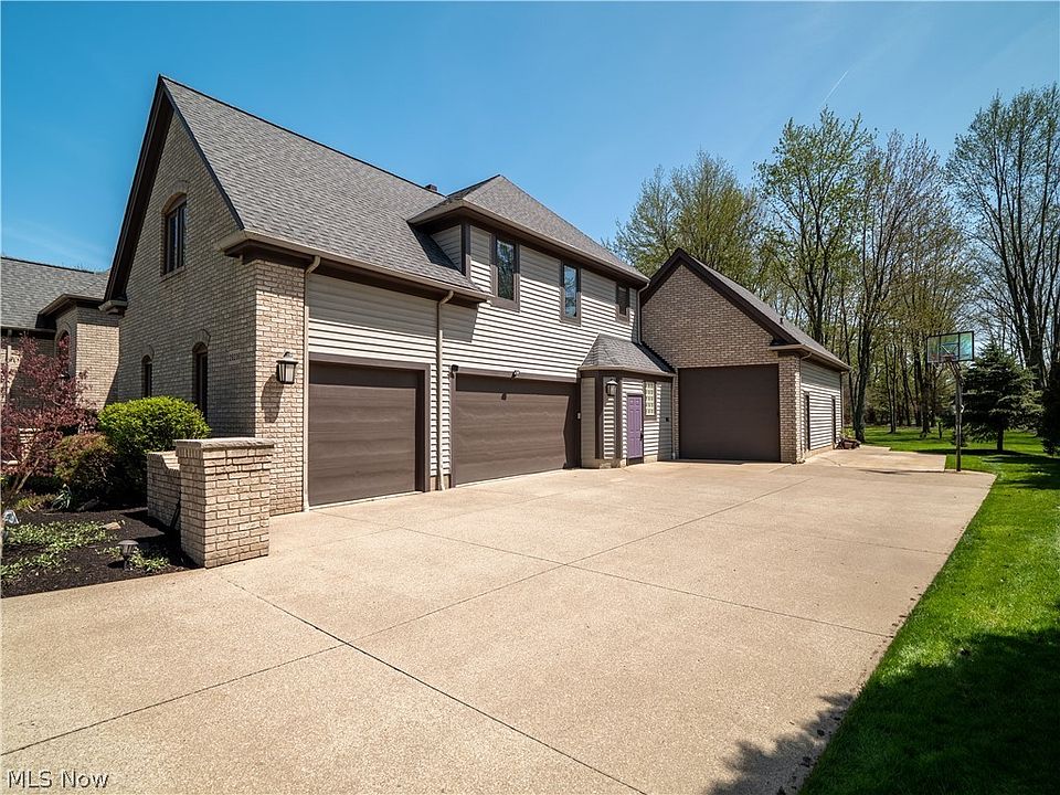 29236 Regency Cir Westlake OH 44145 Zillow   D982d8e5bb4acca41b29daead814bdac Cc Ft 960 