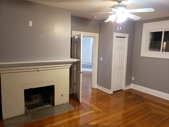 3rd image of 595 Whalley Ave #2