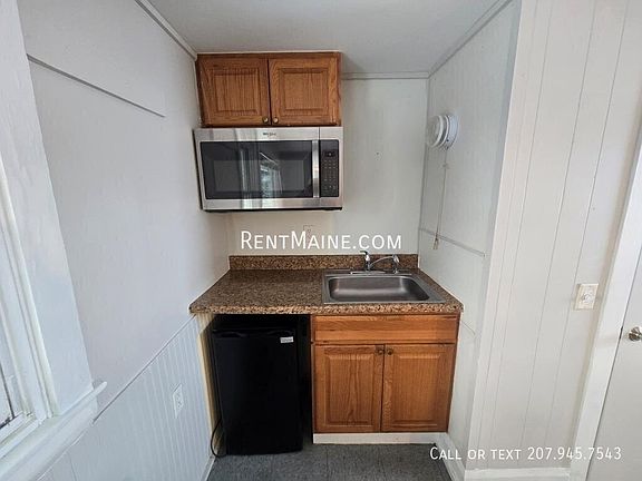 4th image of 18 Main Rd #18