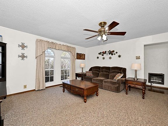 4th image of 2517 County Road 515