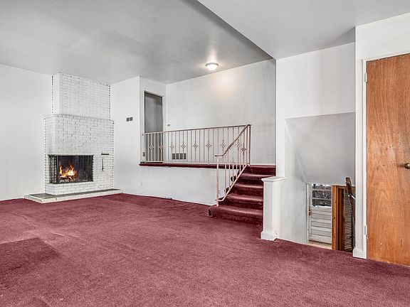 18 Coopers Pond Road