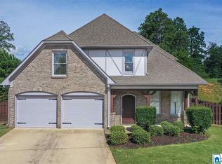 2421 Abbeyglen Cir, Hoover, AL 35226