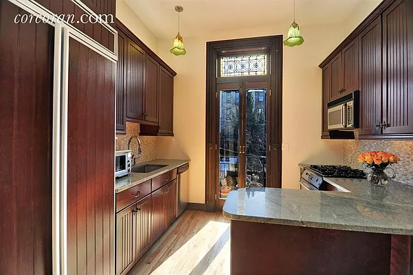 Sold by Corcoran | media 7