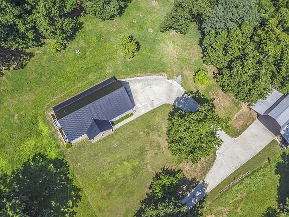 3rd image of 525 Canton Hollow Rd