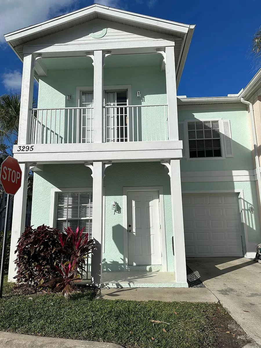 Photo 1 of 24 - 3295 Megan Ln #1 - Naples, FL Primary Photo - 3295 Megan Ln #1