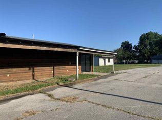 7060 N State Road 9, Howe, IN 46746