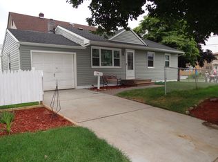 8 E 13th St, Linden, NJ 07036