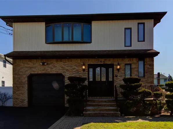 163 Hunnewell Avenue, Elmont, NY 11003