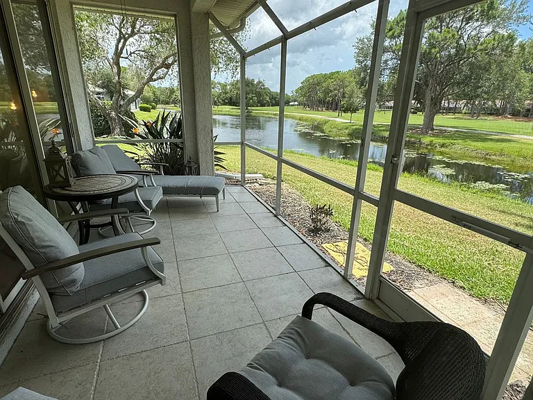 5600 Long Common Ct #2 — Photo 20