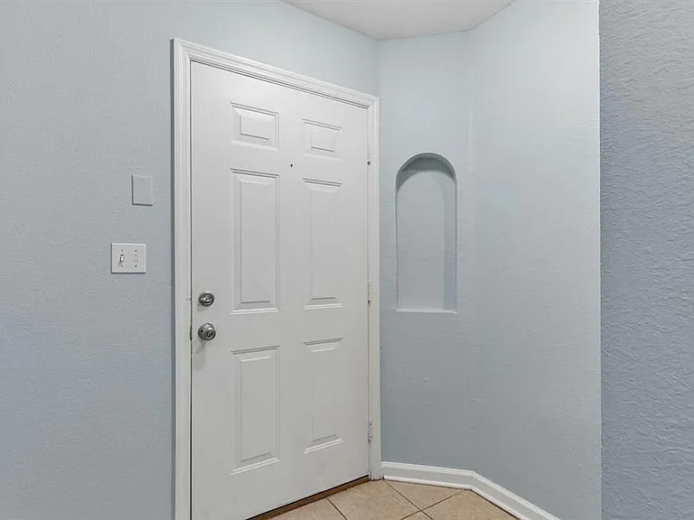 2307 Timber Oaks Ln — Photo 4