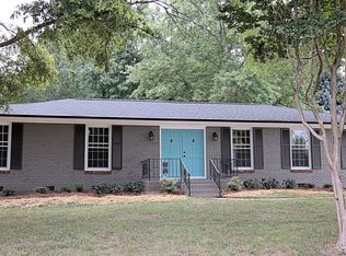 1800 Hollandale Dr, Gastonia, NC 28054