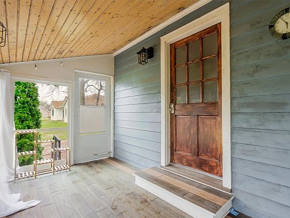 3rd image of 2941 S Laura St