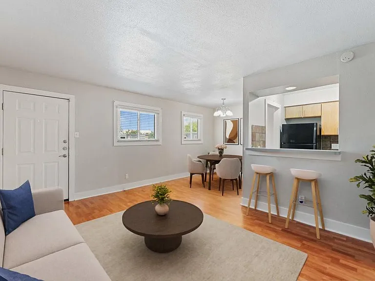 3815 Guadalupe St #303 — Photo 7