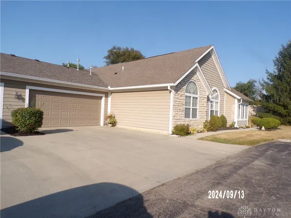 122 Aberdeen Village Dr, Dayton, OH 45430