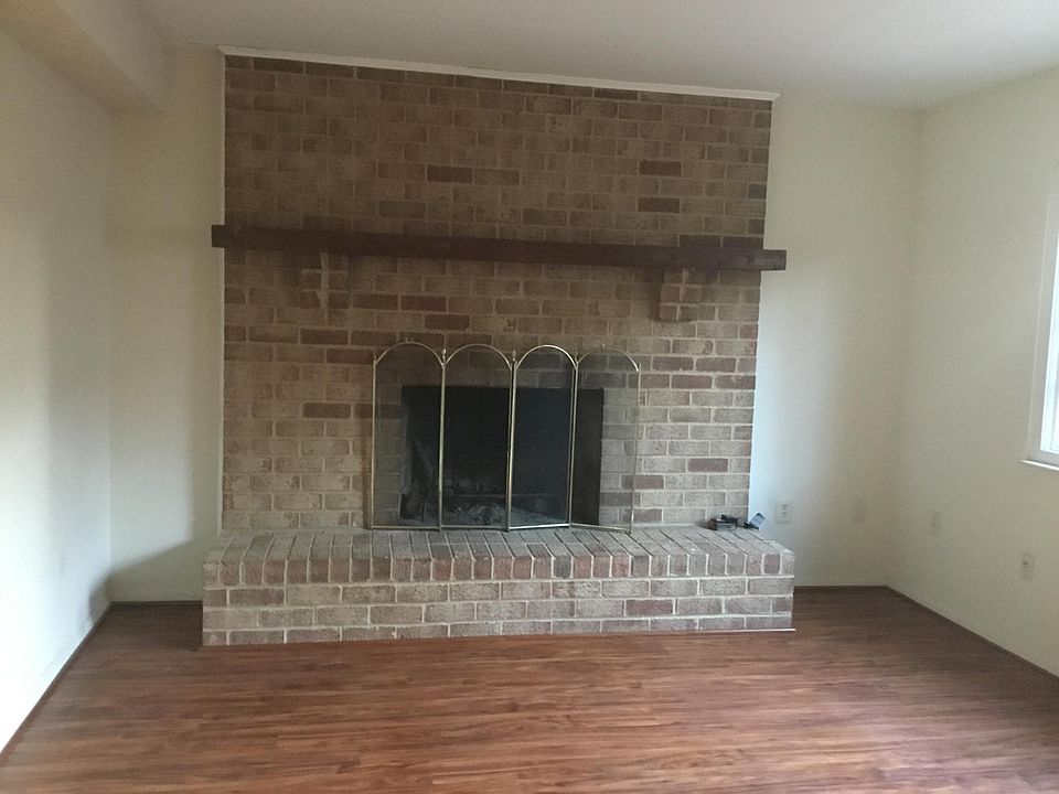 1st image of 5532 Inverness Woods Ct