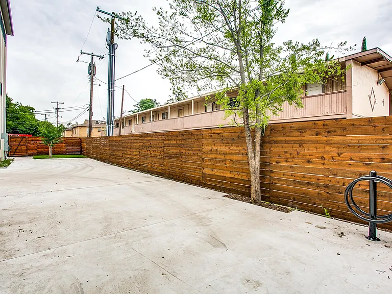 Townhomes on Bennett — Photo 30