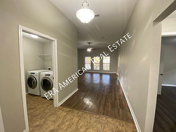 3rd image of 2024 Bright Water Dr