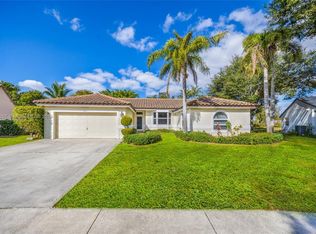 9841 SW 14th St, Davie, FL 33324