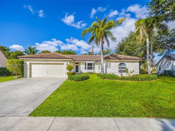 9841 SW 14th St, Davie, FL 33324