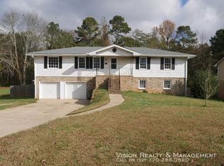 110 Peek Dr, Carrollton, GA 30116