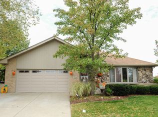 17016 Pembroke Ave, Tinley Park, IL 60477