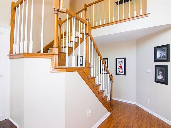 3rd image of 705 Turnbuckle Ct