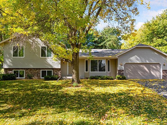 2nd image of 4855 Oakview Ln N