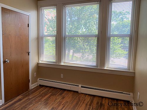 4th image of 911 Clinton Springs Ave APT 9