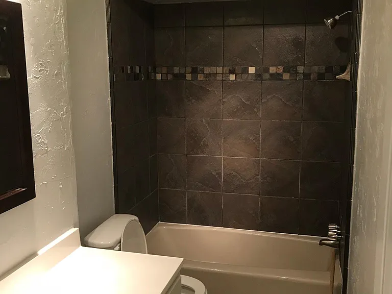 632 N Markwell Ave — Photo 4