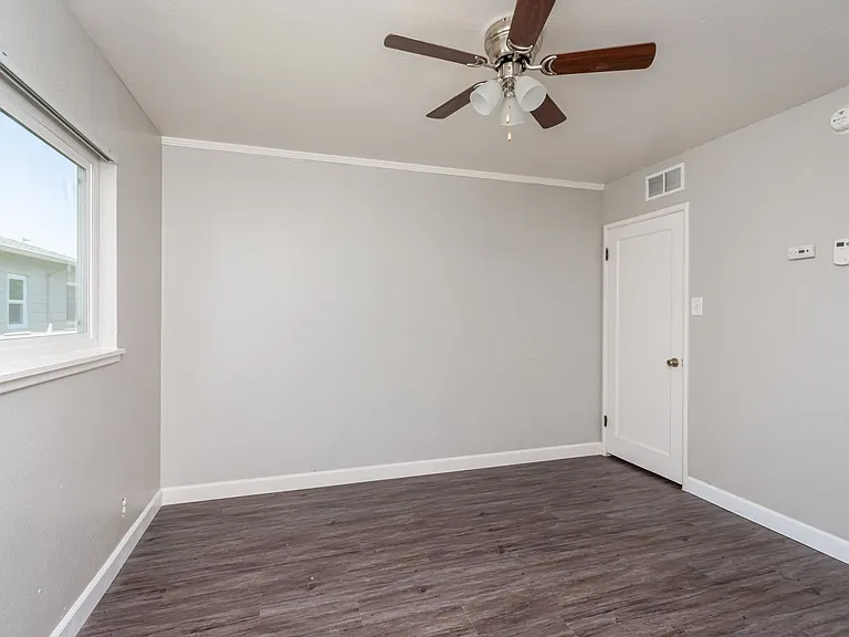 Affordable Living in the Heart of Sacramento! — Photo 30
