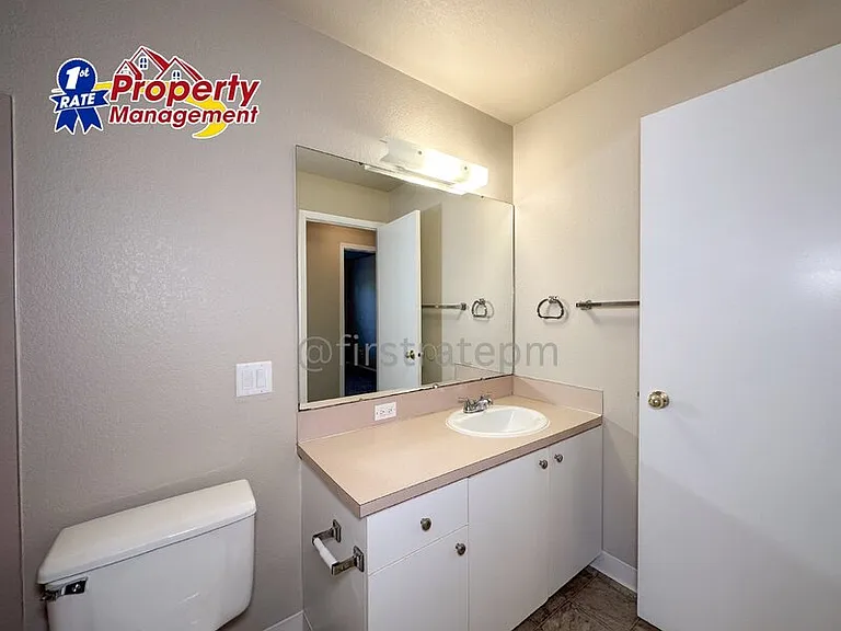 764 W Alden Dr — Photo 11