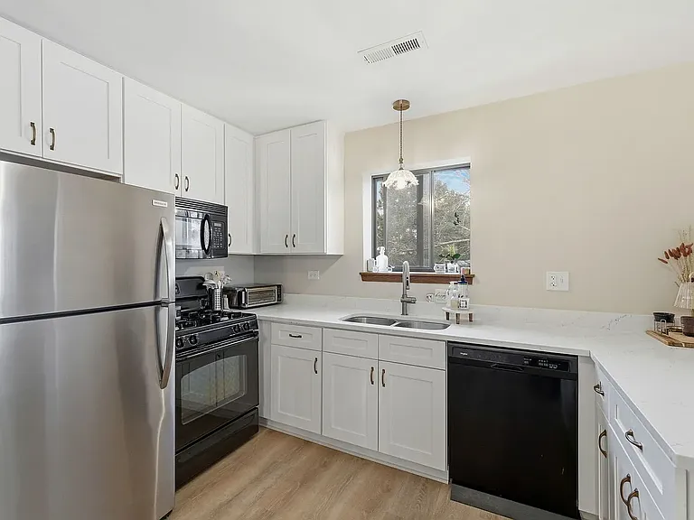 2238 Abbeywood Dr #F — Photo 7