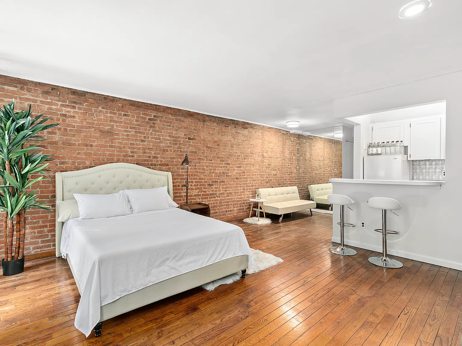 59 East 74th Street — Photo 2