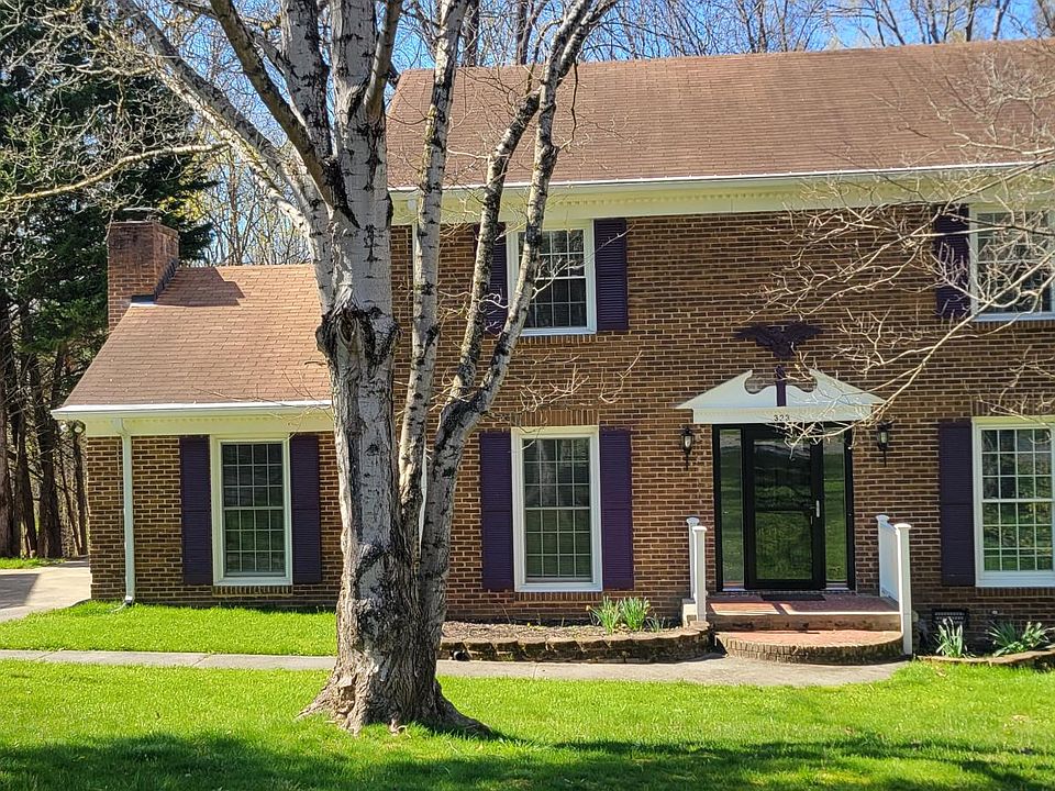 1st image of 323 Kelford Ln