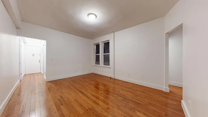 Rented by Bond New York | media 2