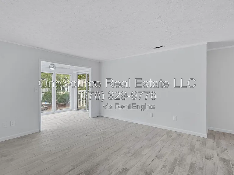 1410 Augusta Dr — Photo 18