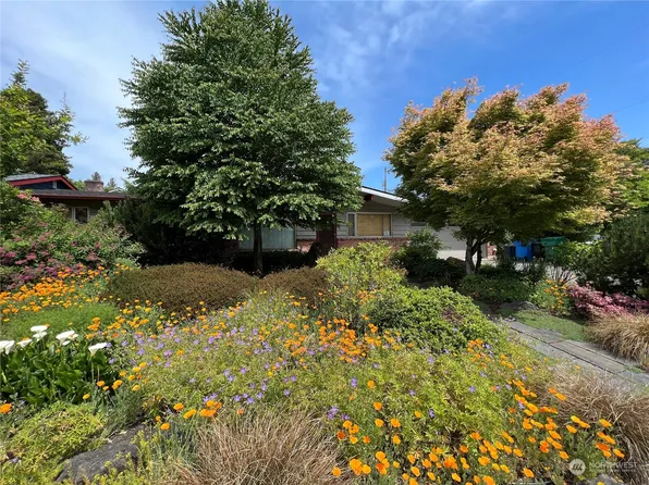 1054 NE 154th Street, Shoreline, WA 98155