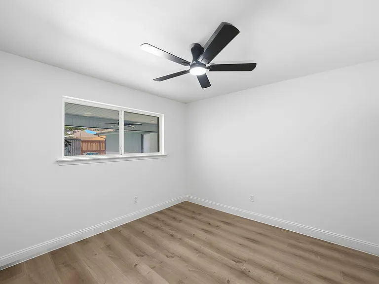 7765 El Pensador Dr — Photo 23