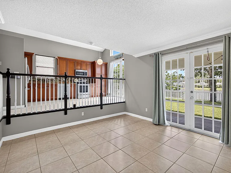 1204 Oakwater Dr — Photo 26