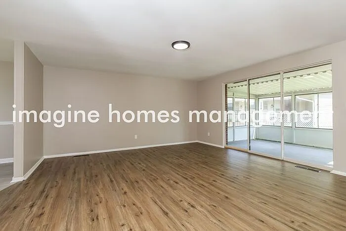 11147 Hawk St — Photo 3