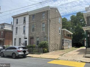 4621 Penn St, Philadelphia, PA 19124