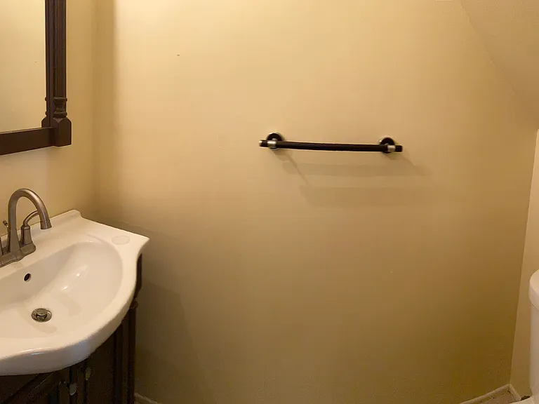 powder room/ Main level