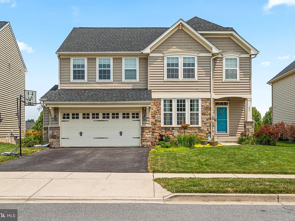 1st image of 209 Windom Way